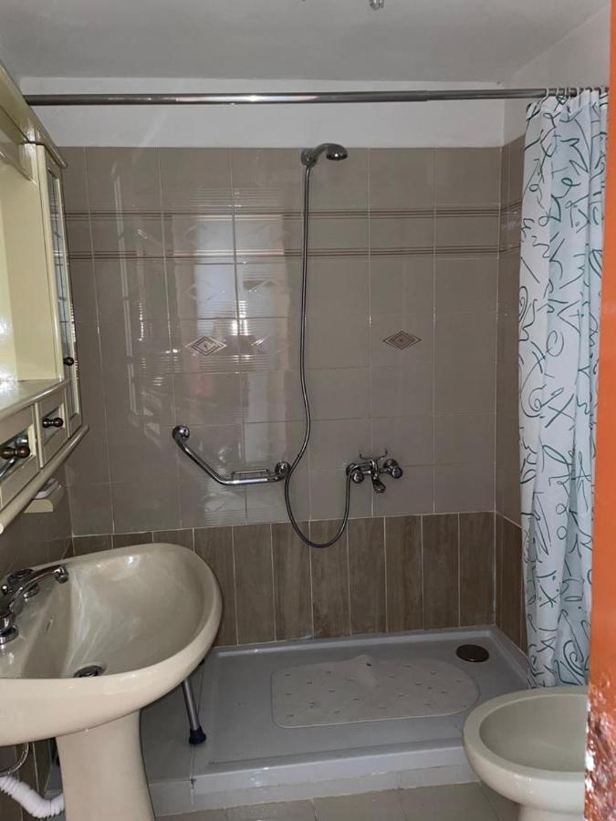 casa sulla roccia Villa Sperlinga Esterno foto